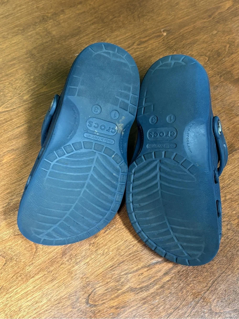 CROCS Kids Classic Clog in Dark Blue